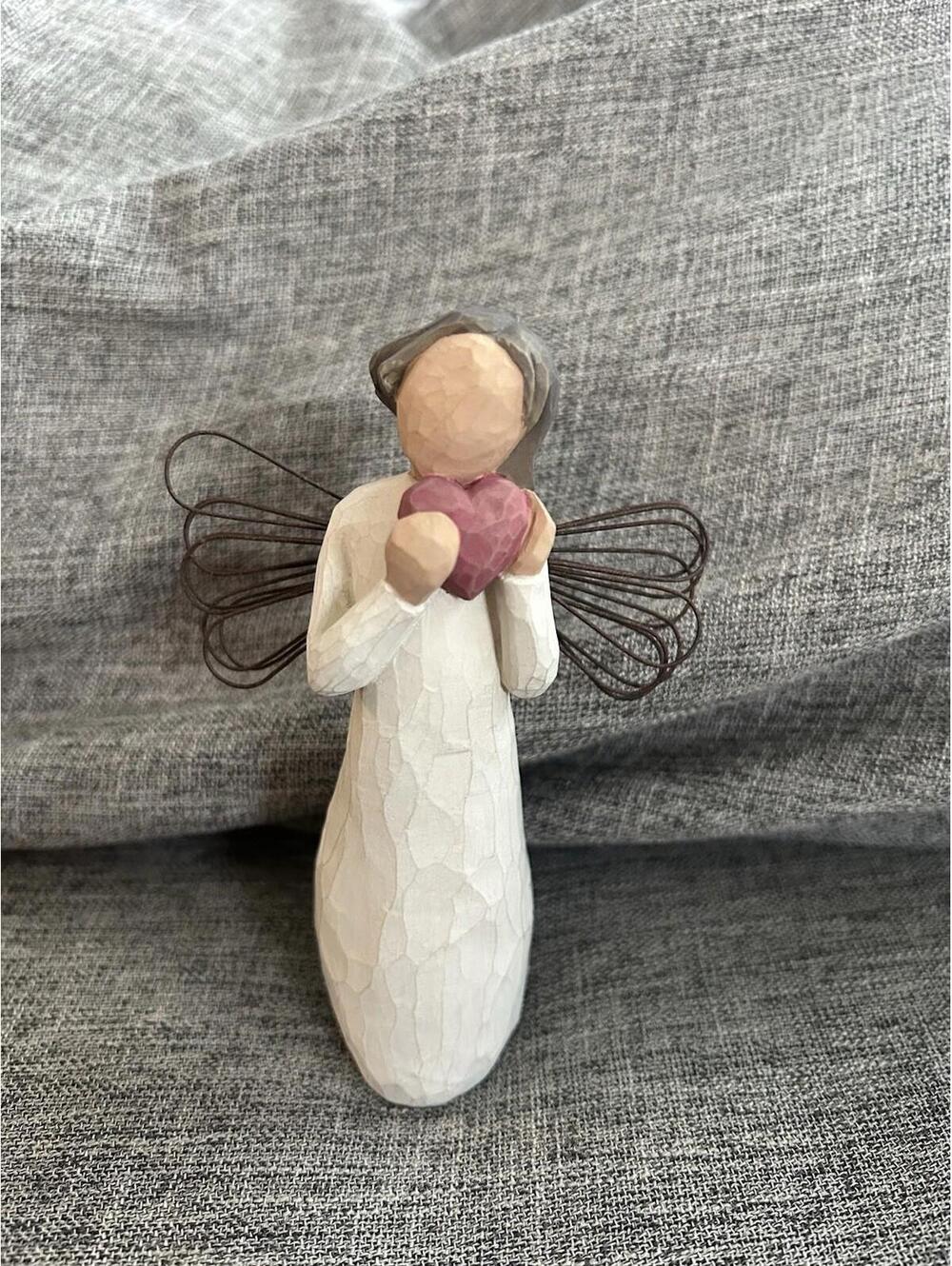 Willow Tree Angel of the Heart Retired 2000 Demdaco by Susan Lordi 7.5”